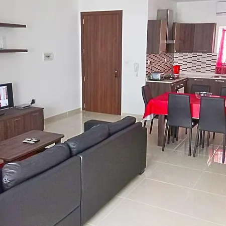 Guest house Four Seasons *